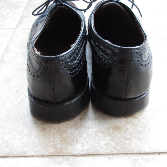 Allen Edmonds Black Leather Wingtip Oxfords 11.5 C - Picture 3 of 8
